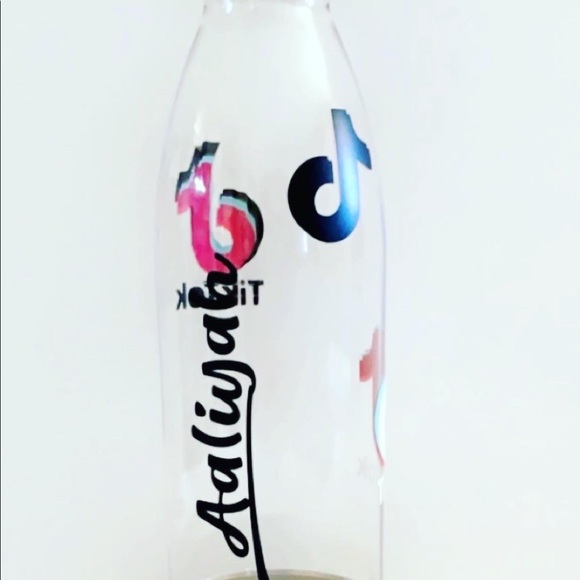 TikTok Accessory - Picture 5 of 5